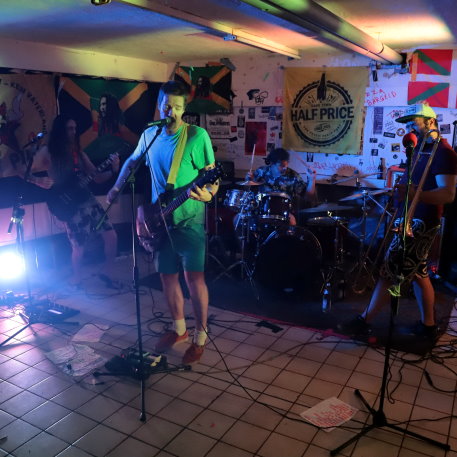 Mean Girls (ZA, Johannesburg) Punkrock City Hof - 1. August 2024 (10).JPG